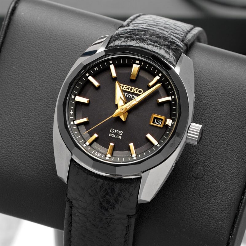 Seiko Astron SBXD011 - Komise